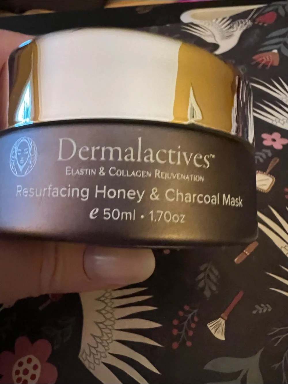 Dermalactives Resurfacing Honey & Charcoal Mask – Brown